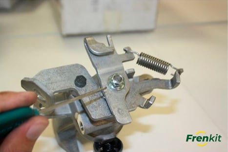Mesa de trabajComo desmontar pinzas de freno 7