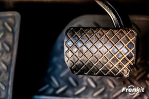 Situations when you should change your brake caliper 1