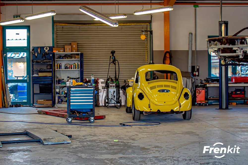 Ventajas y desventajas de externalizar la reparacion de la pinza y bomba de freno de tu coche